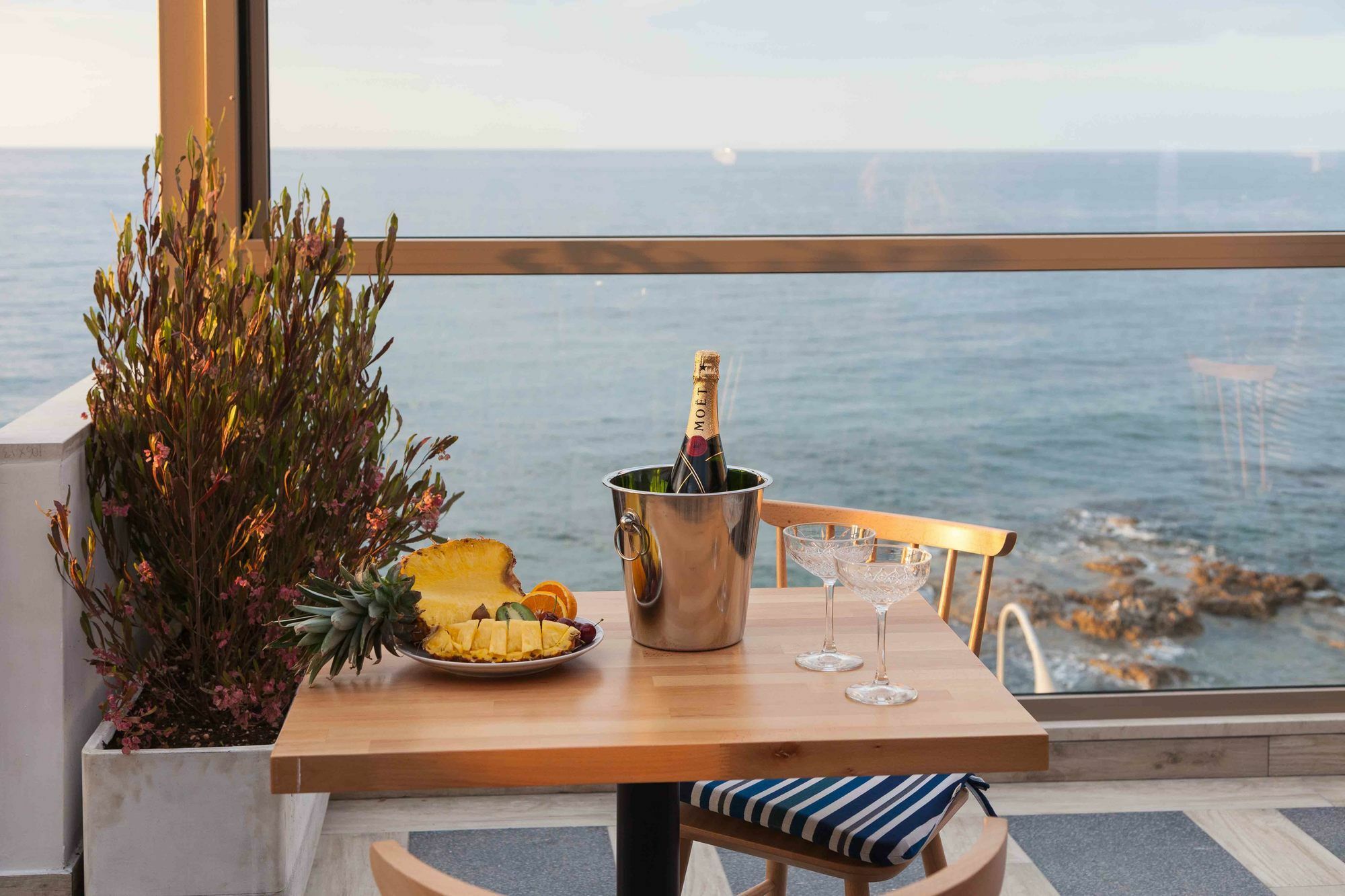 Enorme Serenity Spritz - Adults Only Hotel 4*